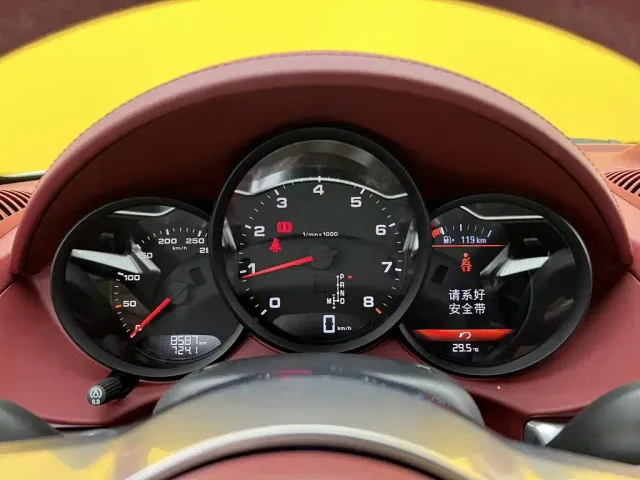 Porsche 718 — Фото автомобиля 17