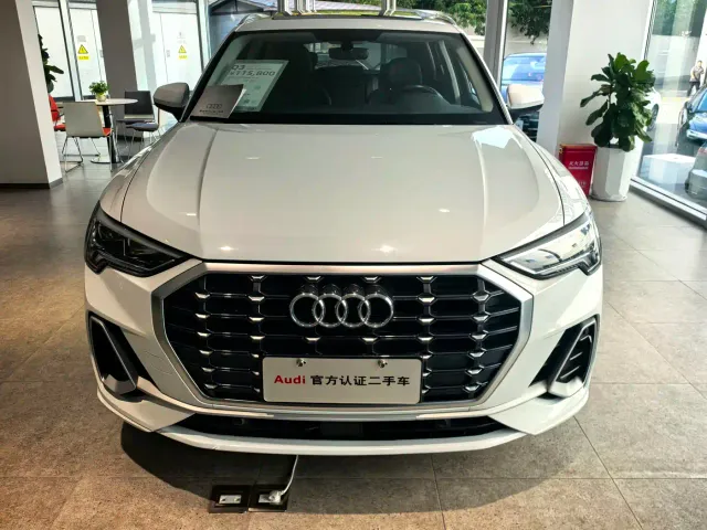 Audi Q3 — Фото автомобиля 2