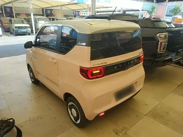 Wuling Hongguang Mini EV — Фото автомобиля 4