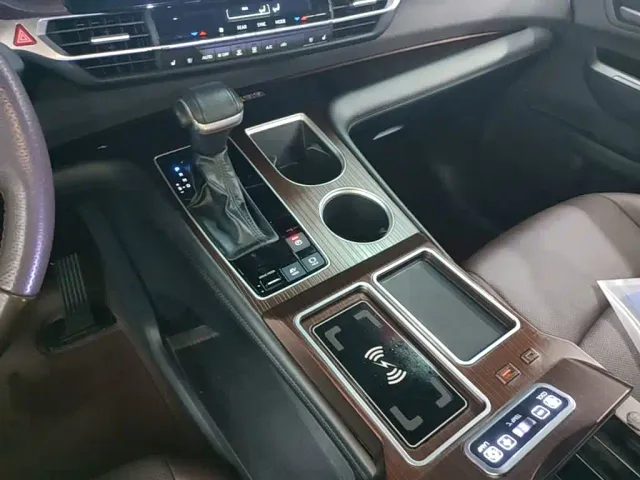Toyota Granvia — Фото автомобиля 13