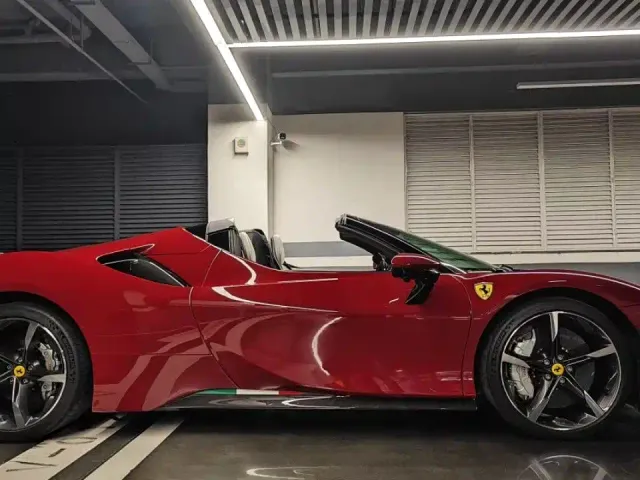 Ferrari SF90 — Фото автомобиля 5