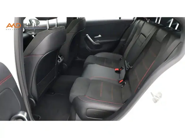 Mercedes-Benz A-Class — Фото автомобиля 7