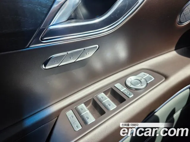 Genesis GV80 — Фото автомобиля 16