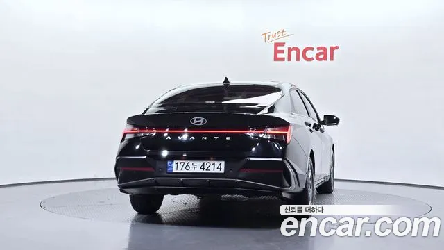 Hyundai AVANTE Новый Avante (CN7) — Фото автомобиля 3