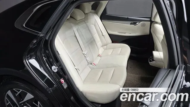 Hyundai Grandeur (New) Hybrid — Фото автомобиля 17