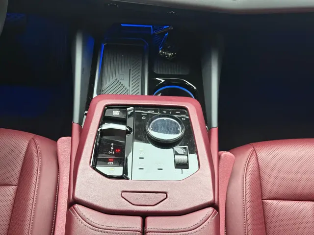BMW 5 Series — Фото автомобиля 12