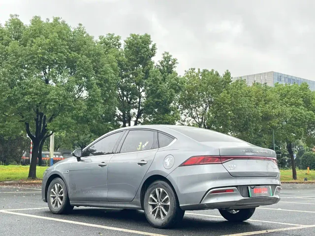 BYD Qin PLUS — Фото автомобиля 6
