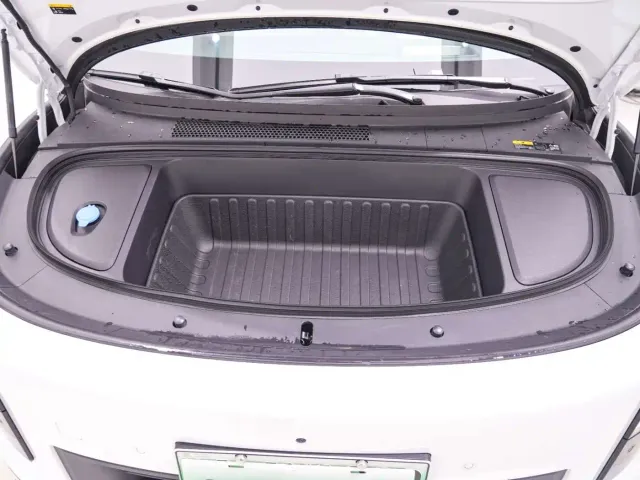 Li Auto i6 — Фото автомобиля 24