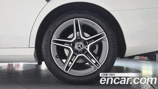 Mercedes-Benz E-Class W213 — Фото автомобиля 21