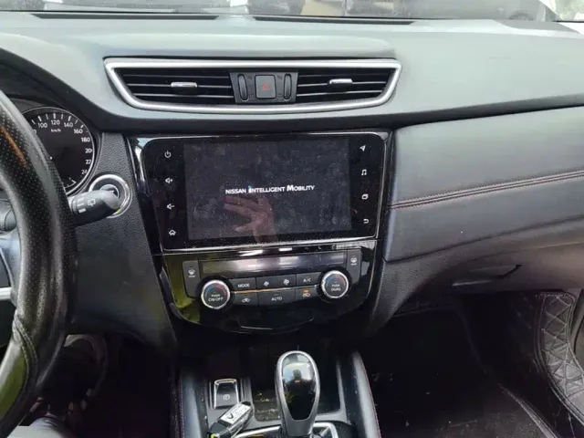Nissan Qashqai — Фото автомобиля 12