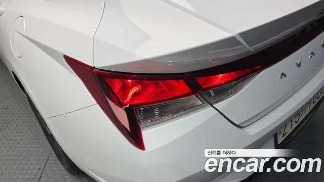 Hyundai AVANTE Avante (CN7) — Фото автомобиля 23