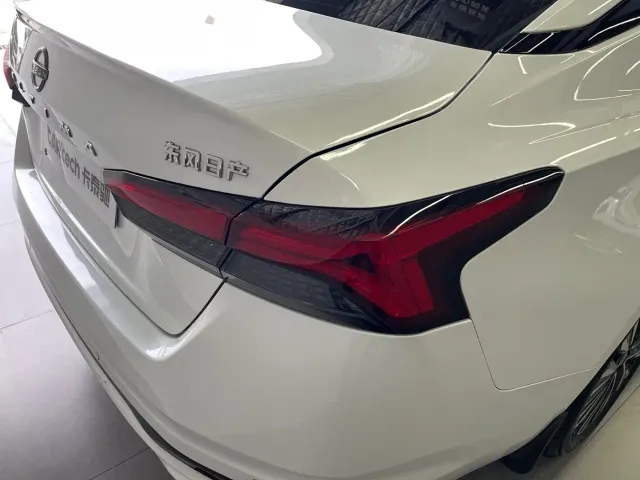 Nissan Teana — Фото автомобиля 12
