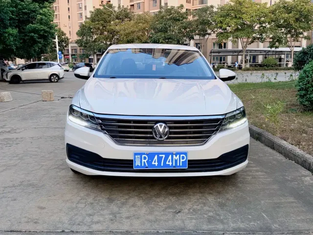 Volkswagen Lavida — Фото автомобиля 2