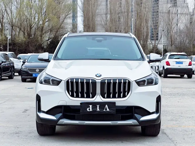 BMW X1 — Фото автомобиля 2