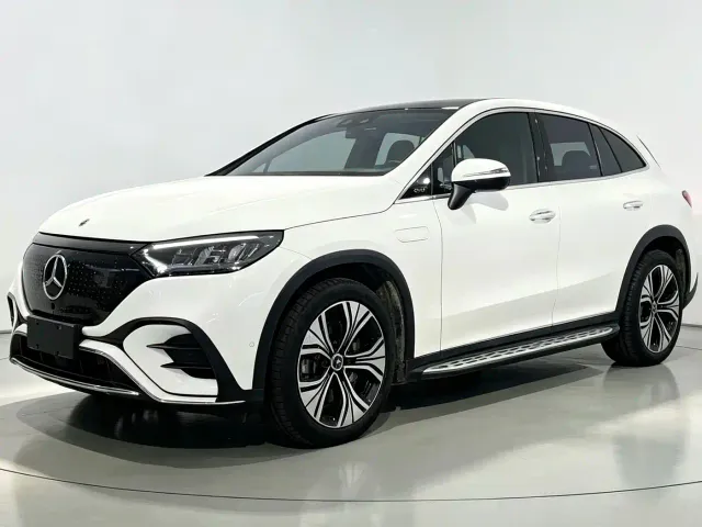 Фотография автомобиля — Mercedes-Benz EQE SUV