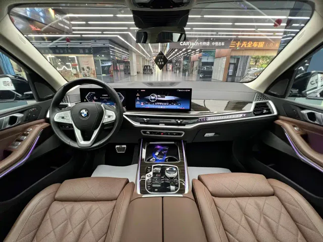 BMW X7 — Фото автомобиля 7