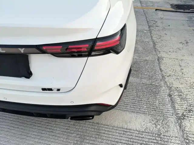Geely Binrui — Фото автомобиля 7