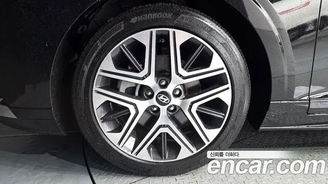 Hyundai Grandeur Grandeur (GN7) 2.5 Бензин 2WD — Фото автомобиля 5