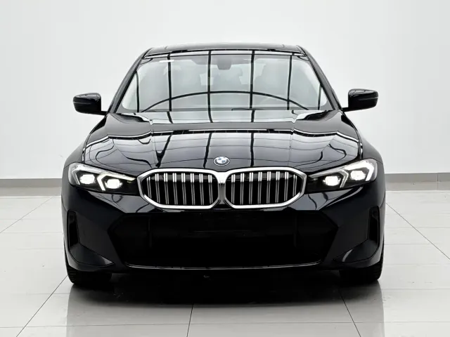BMW 3 Series — Фото автомобиля 2
