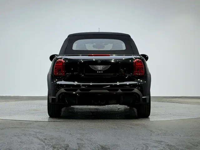 MINI Hatch — Фото автомобиля 3