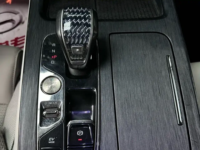 GAC Trumpchi GS8 — Фото автомобиля 22