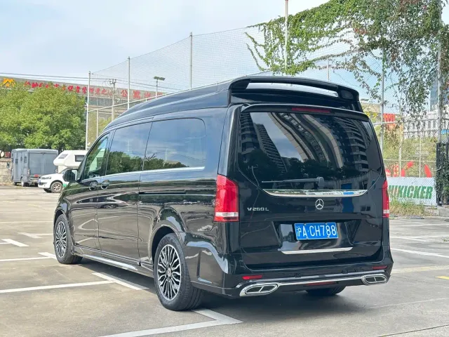 Mercedes-Benz V-Class — Фото автомобиля 17