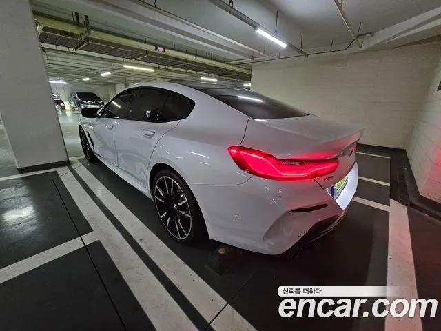 BMW 8 Series G15 — Фото автомобиля 2