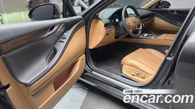Genesis G80 Бензин 3.5 турбо AWD — Фото автомобиля 10