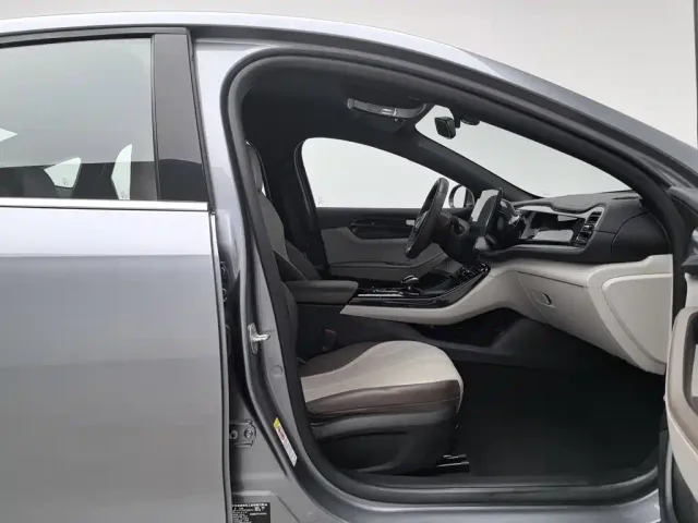 BYD Qin PLUS — Фото автомобиля 23
