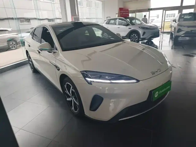BYD Seal 07 DM-i — Фото автомобиля 3