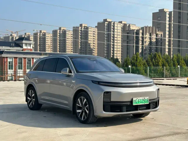 Li Auto L7 — Фото автомобиля 3