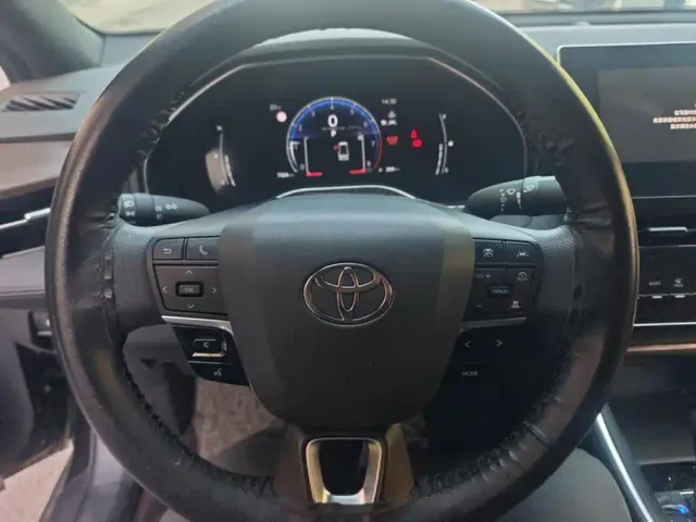 Toyota Avalon — Фото автомобиля 15