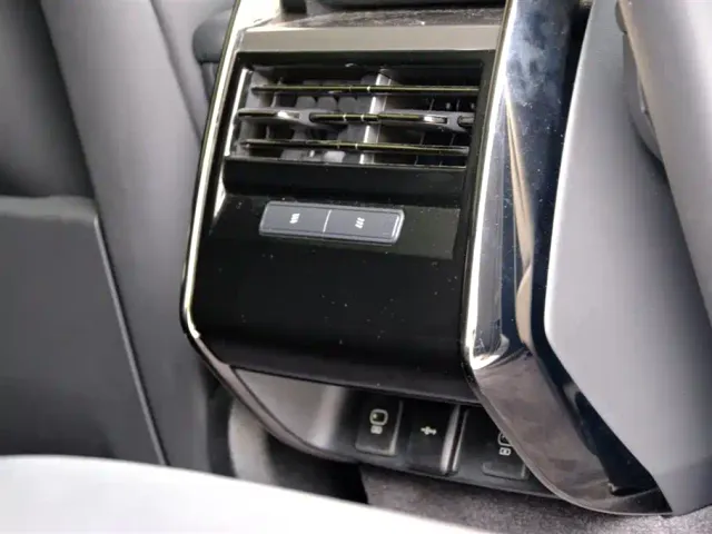 Land Rover Range Rover Sport — Фото автомобиля 19