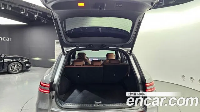 Genesis GV70 2.5T Бензин AWD — Фото автомобиля 19