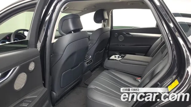 Genesis G80 Electrified G80 (RG3) — Фото автомобиля 22
