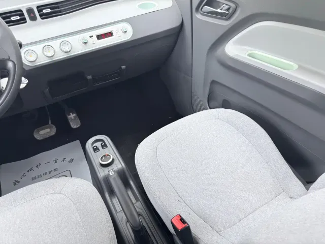 Wuling Hongguang Mini EV — Фото автомобиля 6