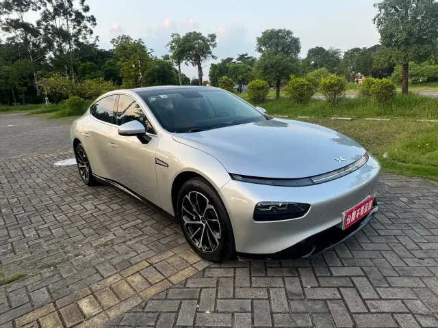 Xpeng P7 — Фото автомобиля 8