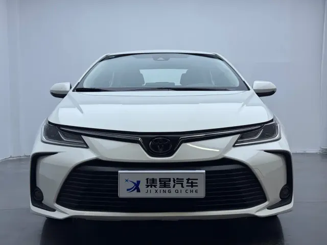 Toyota Corolla — Фото автомобиля 2