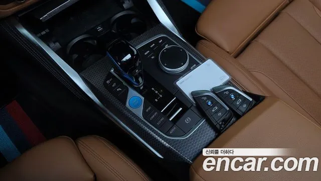 BMW i4 — Фото автомобиля 12