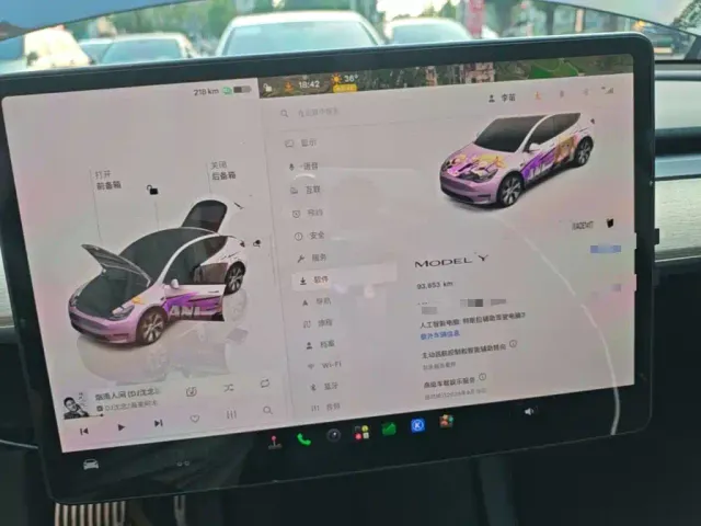 Tesla Model Y — Фото автомобиля 11