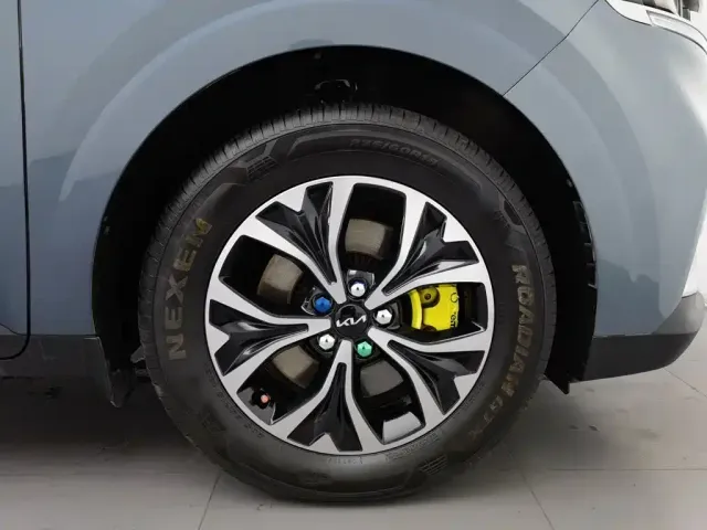 Kia Carnival — Фото автомобиля 17