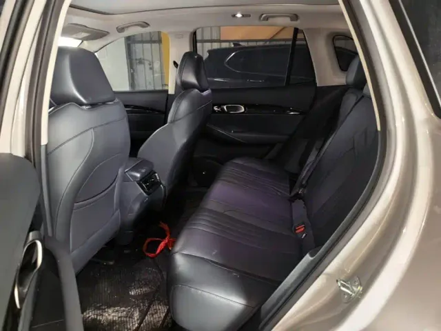 Geely Galaxy E5 — Фото автомобиля 16