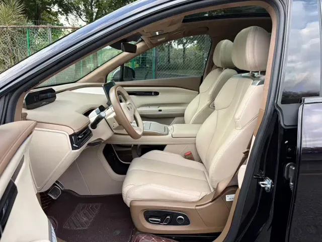 GAC Hyptec HT — Фото автомобиля 10