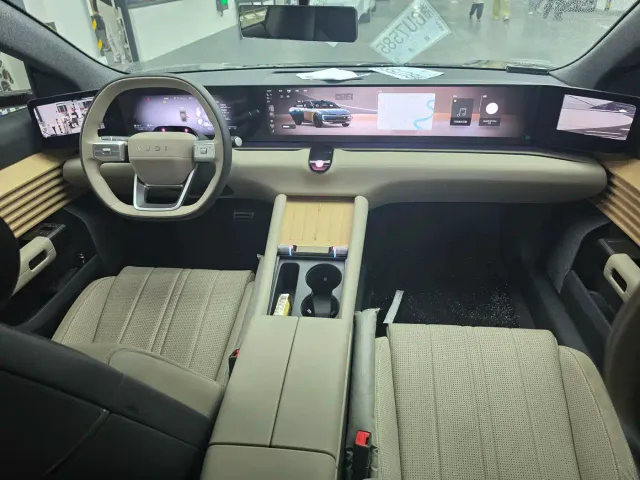 Audi E5 Sportback — Фото автомобиля 6
