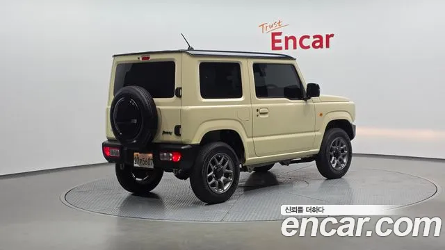 Suzuki Jimny — Фото автомобиля 2