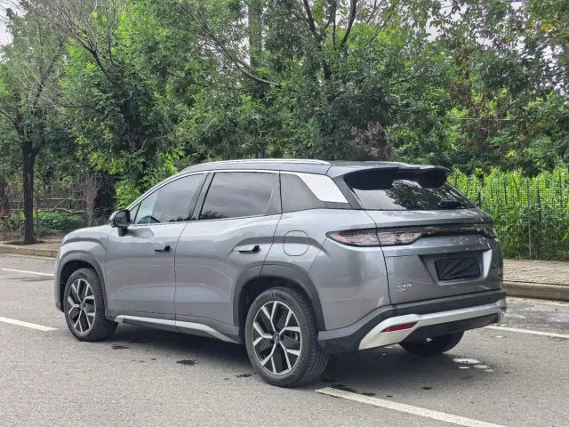 BYD Song L DM-i — Фото автомобиля 4