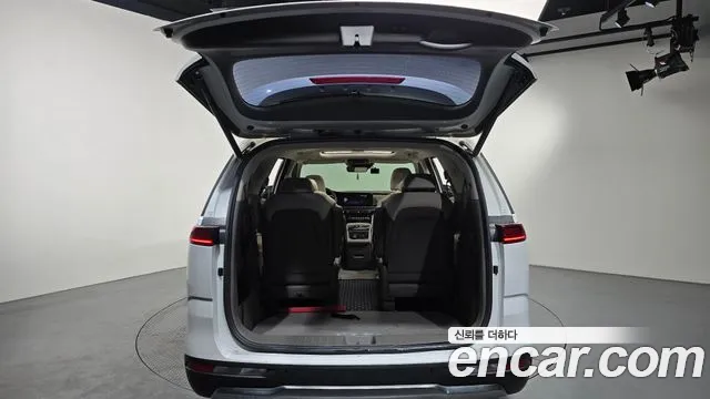 Kia Canival Carnival 4 поколение Бензин 9 мест Signature — Фото автомобиля 19