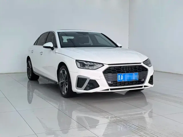 Audi A4L — Фото автомобиля 3