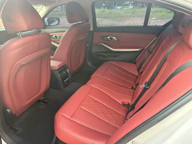 BMW 3 Series — Фото автомобиля 6