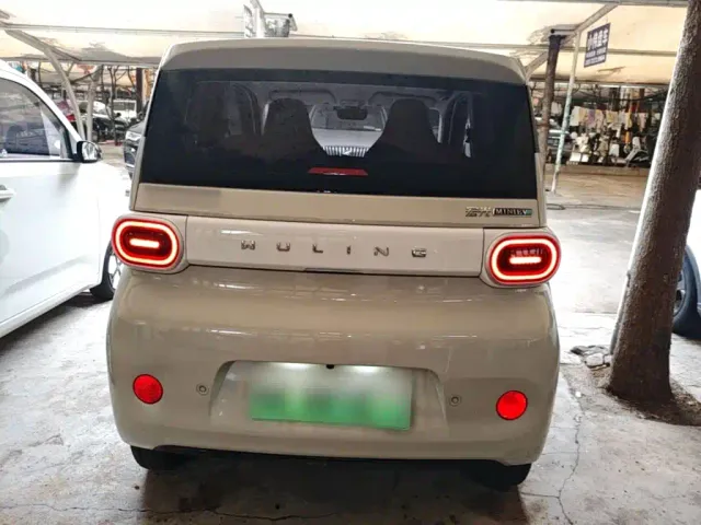 Wuling Hongguang Mini EV — Фото автомобиля 5